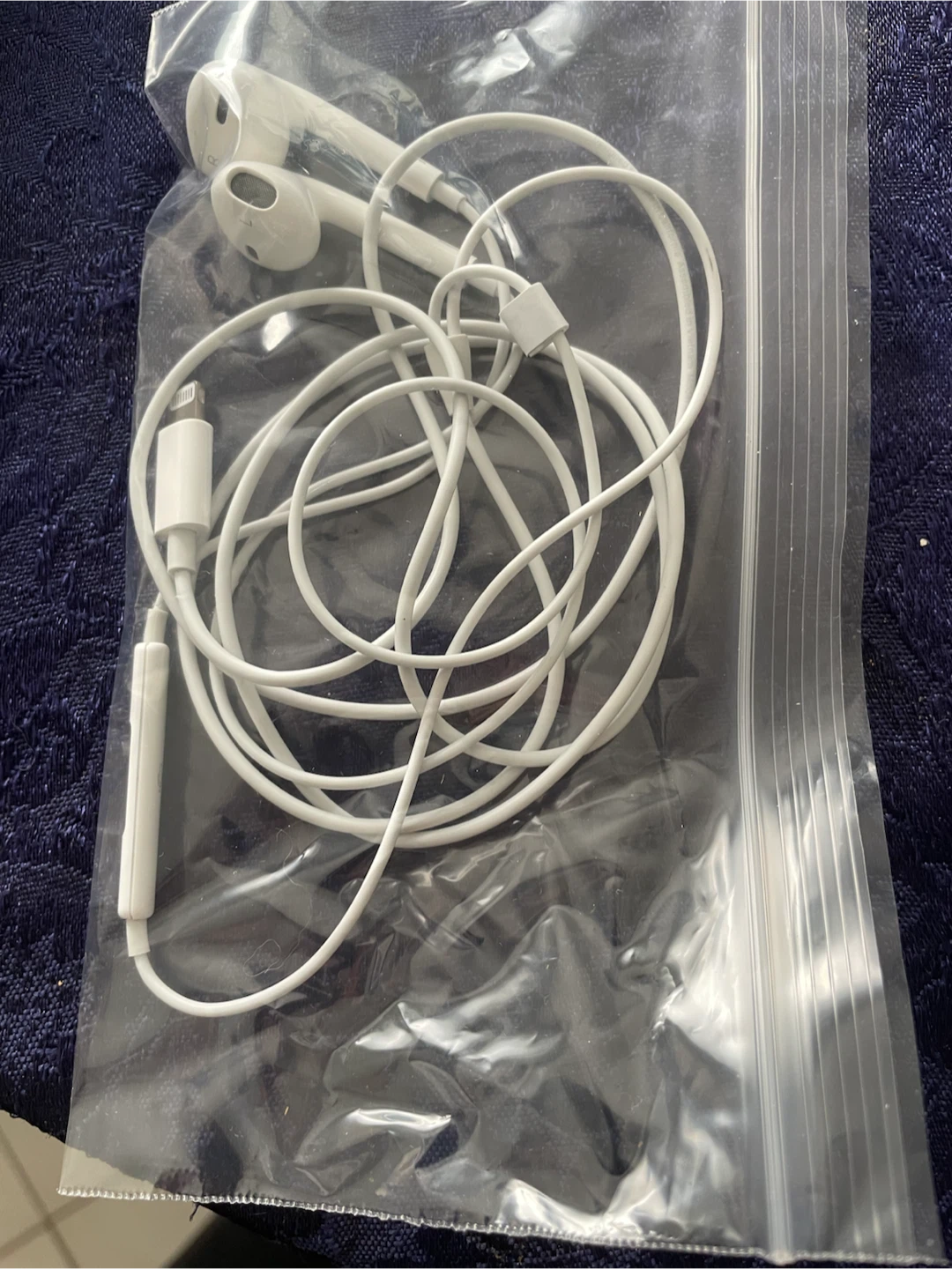 New Apple EarPods