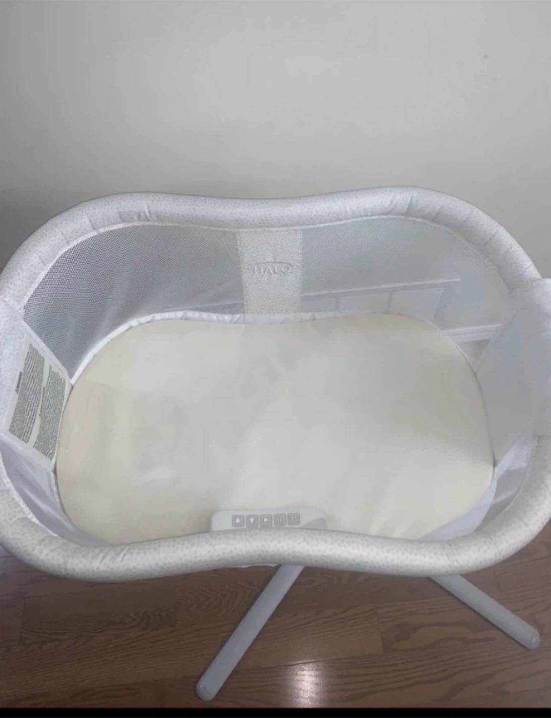 Halo Bassinest Swivel Sleeper — $40 - photo 3