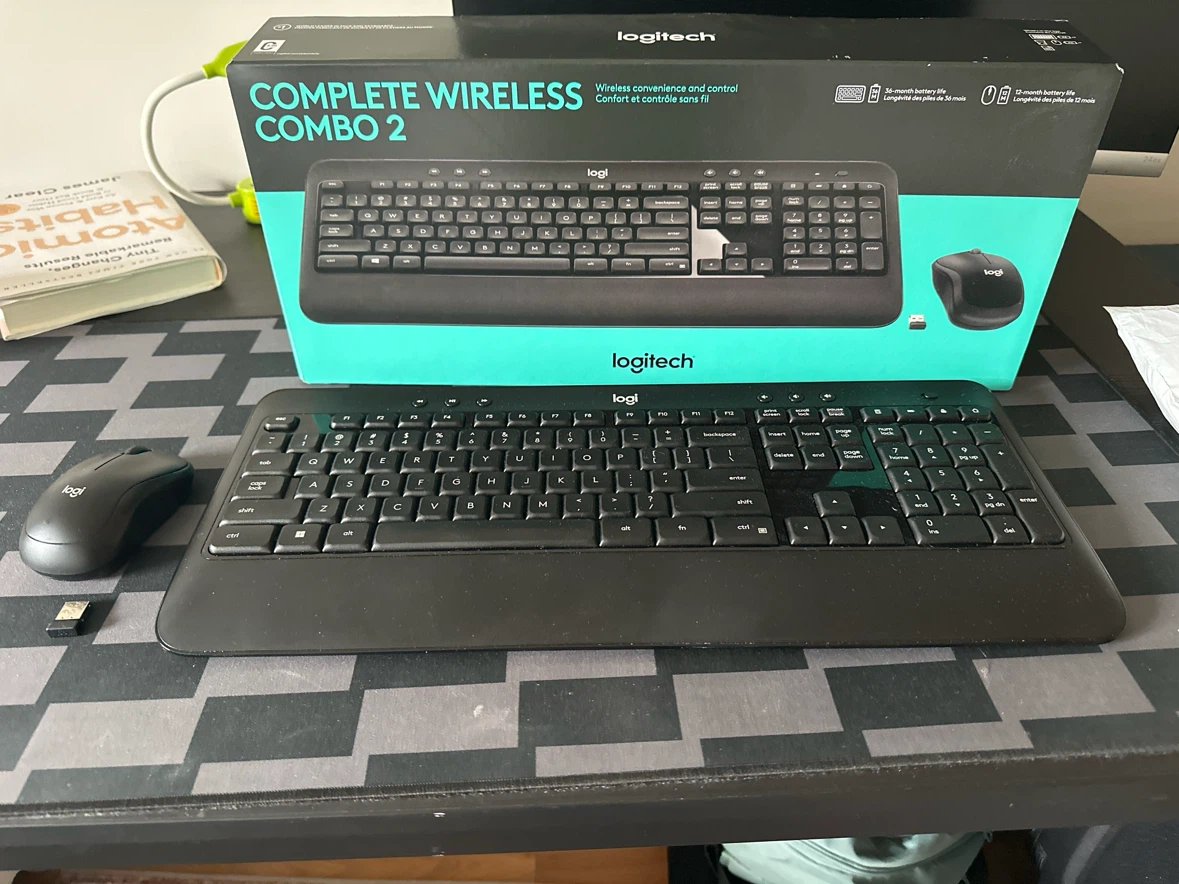 Logitech Complete Wireless Combo 2 Keyboard and Mouse - photo 4