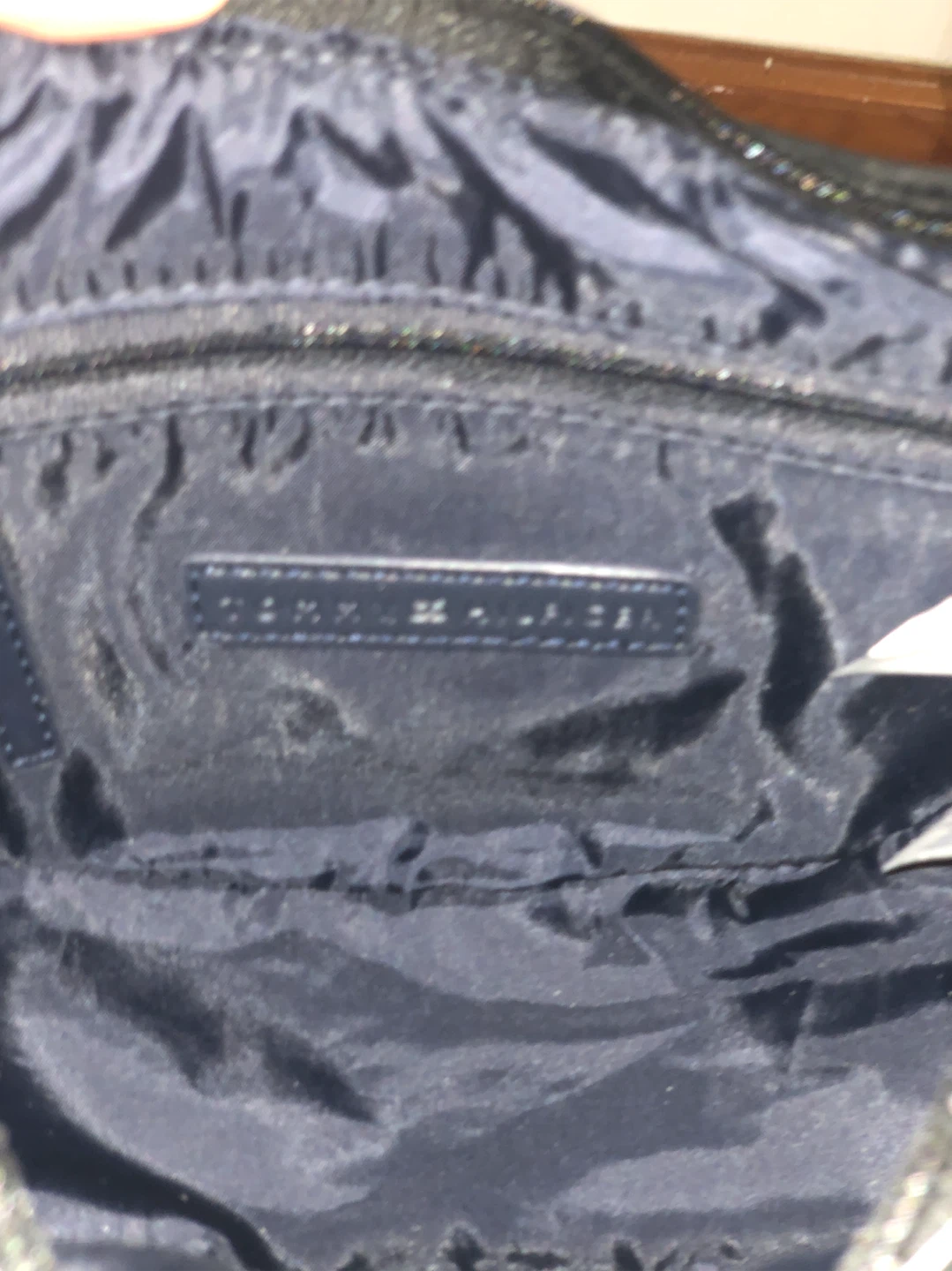 Tommy Hilfiger Hobo Handbag - photo 5