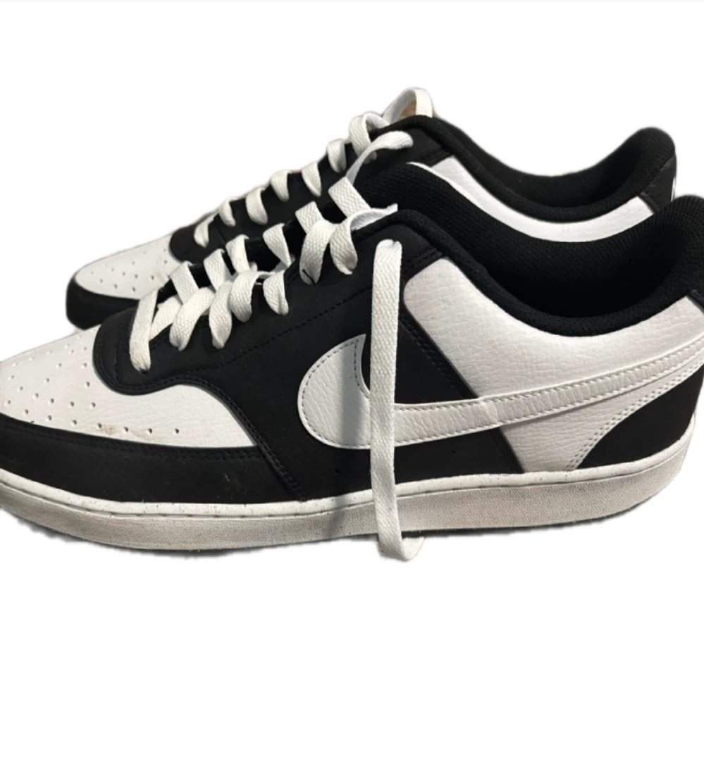Nike Men's Black and White Low Top Sneakers - photo 4