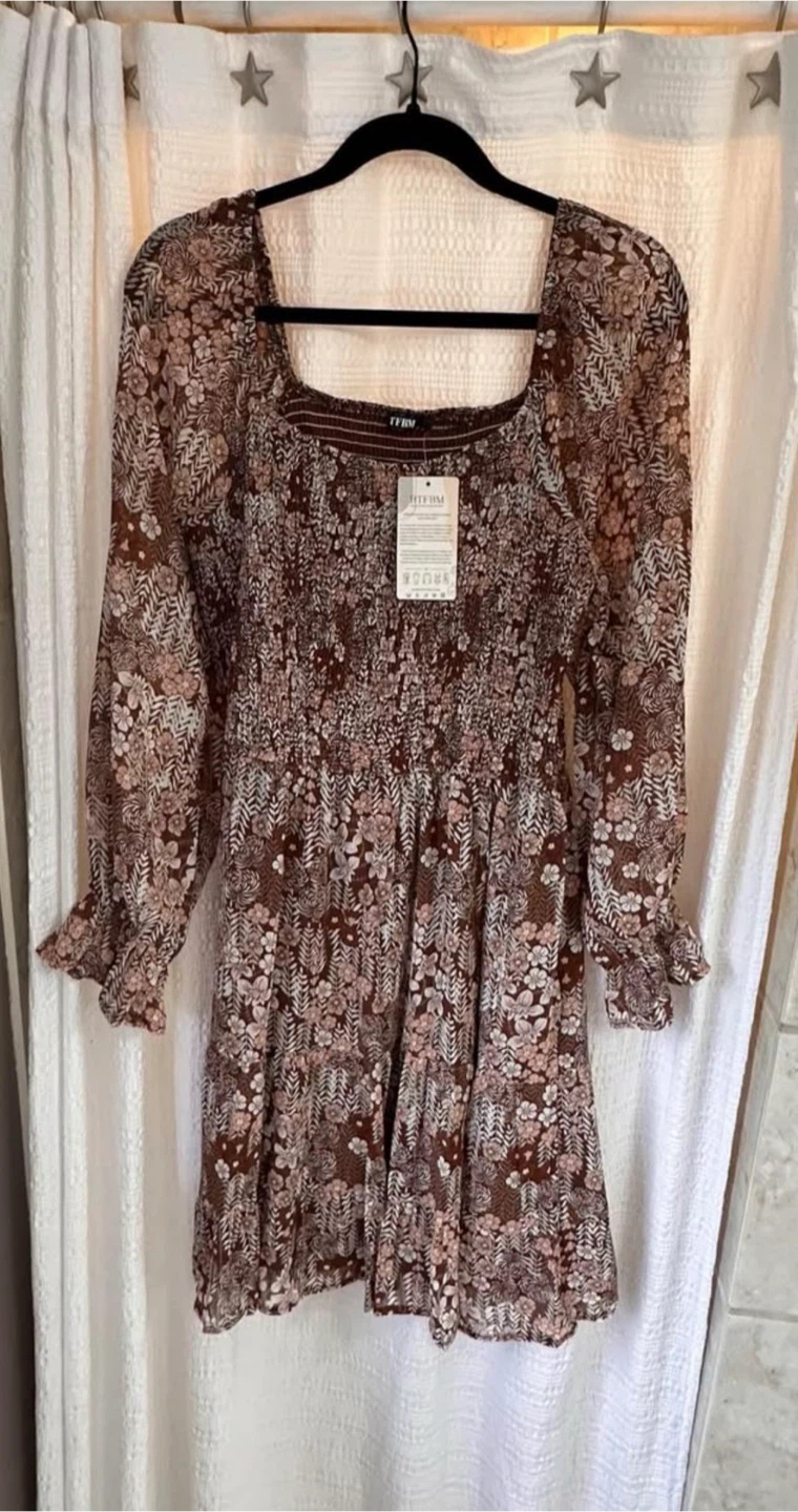 NWT Fern floral print shirred bodice mini dress