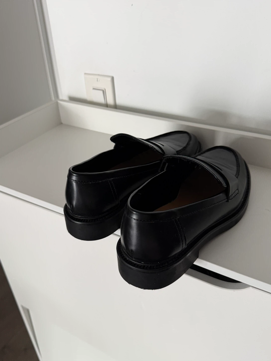 H&M Black Loafers Size 7 (EUR 38) - photo 4