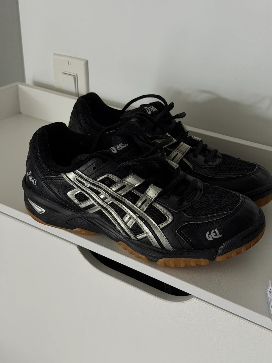 ASICS Running Shoes – Size 9 - photo 4