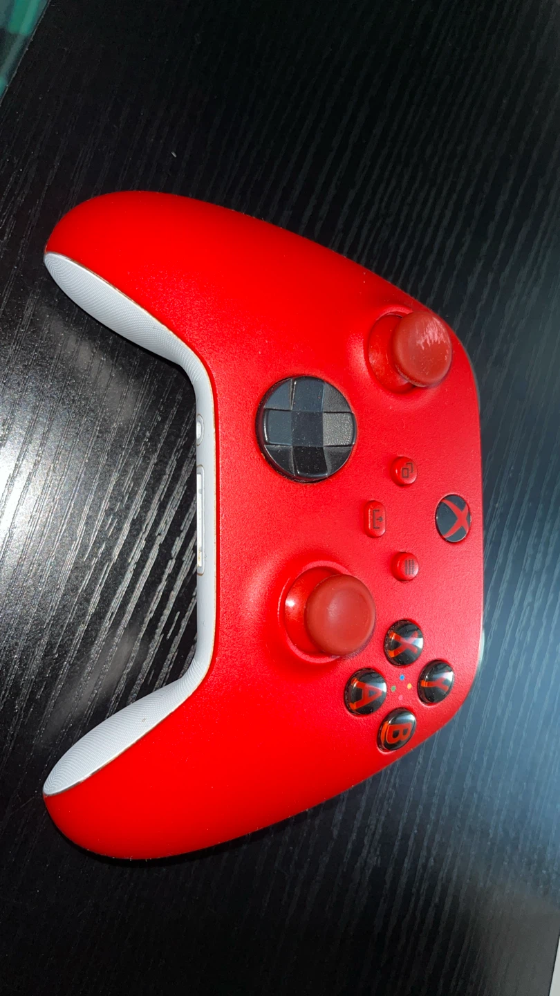 Xbox Series S + Controller - photo 4