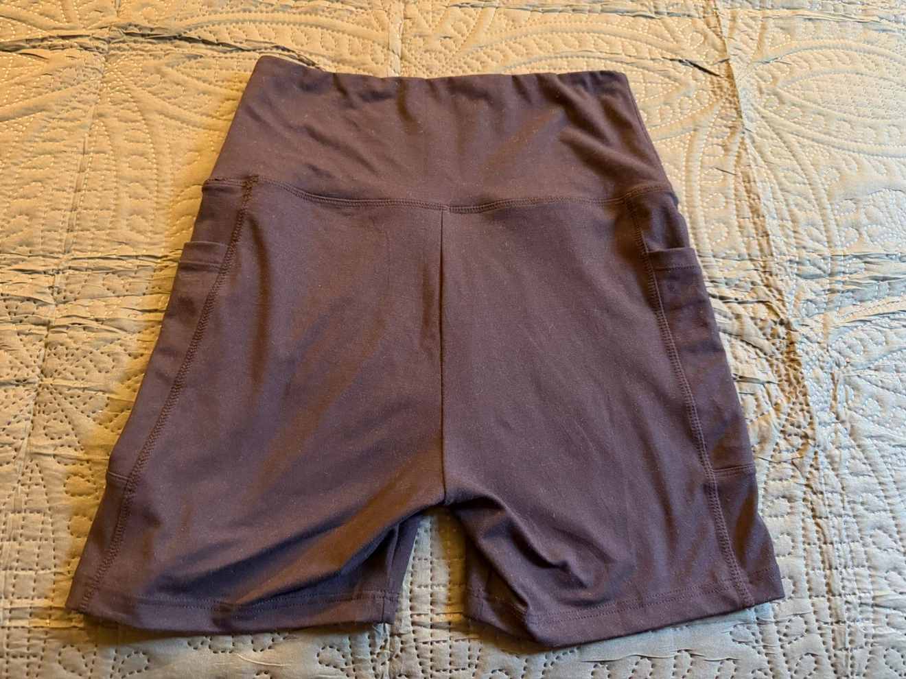Small-Medium Athletic Shorts with Pockets