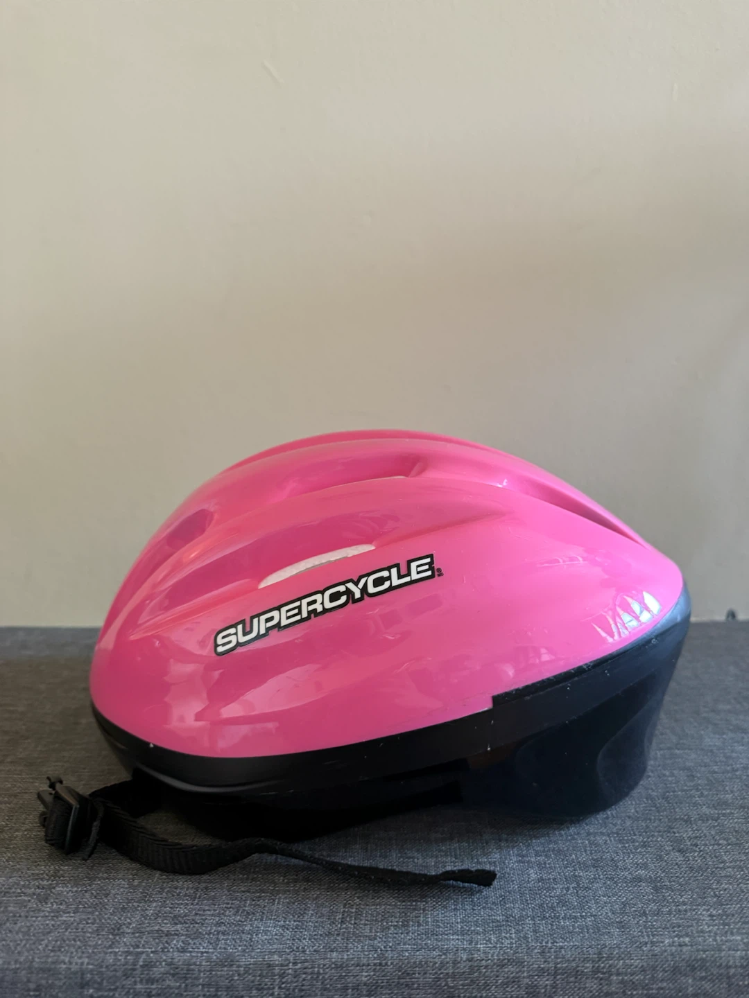 ‼️NEED GONE‼️ Supercycle Kids Bike Helmets - photo 3