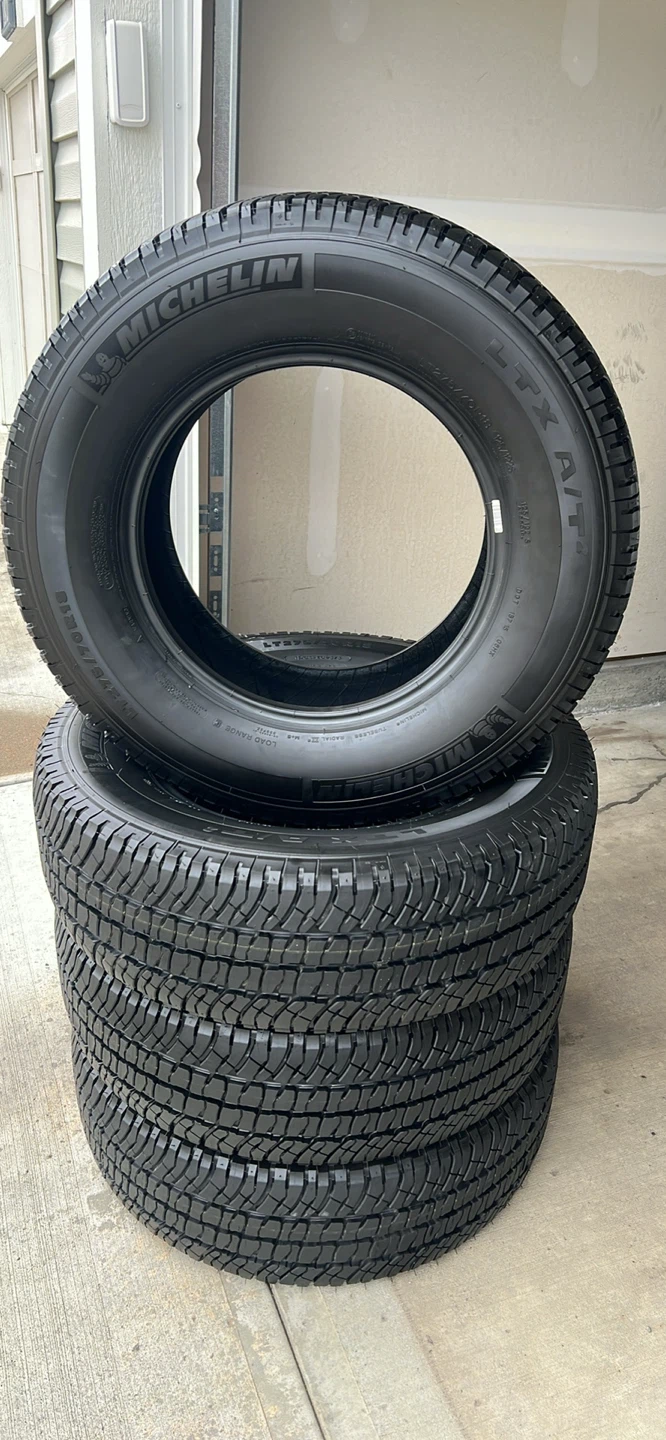 Michelin LTX A/T2 Tires - LT275/70R18 - photo 5