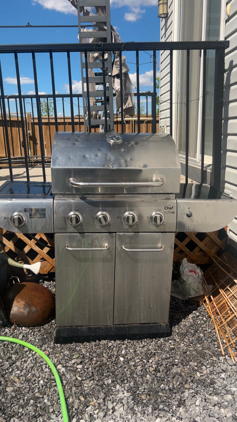 Chef Elite 4B BBQ Grill with Propane Tank
