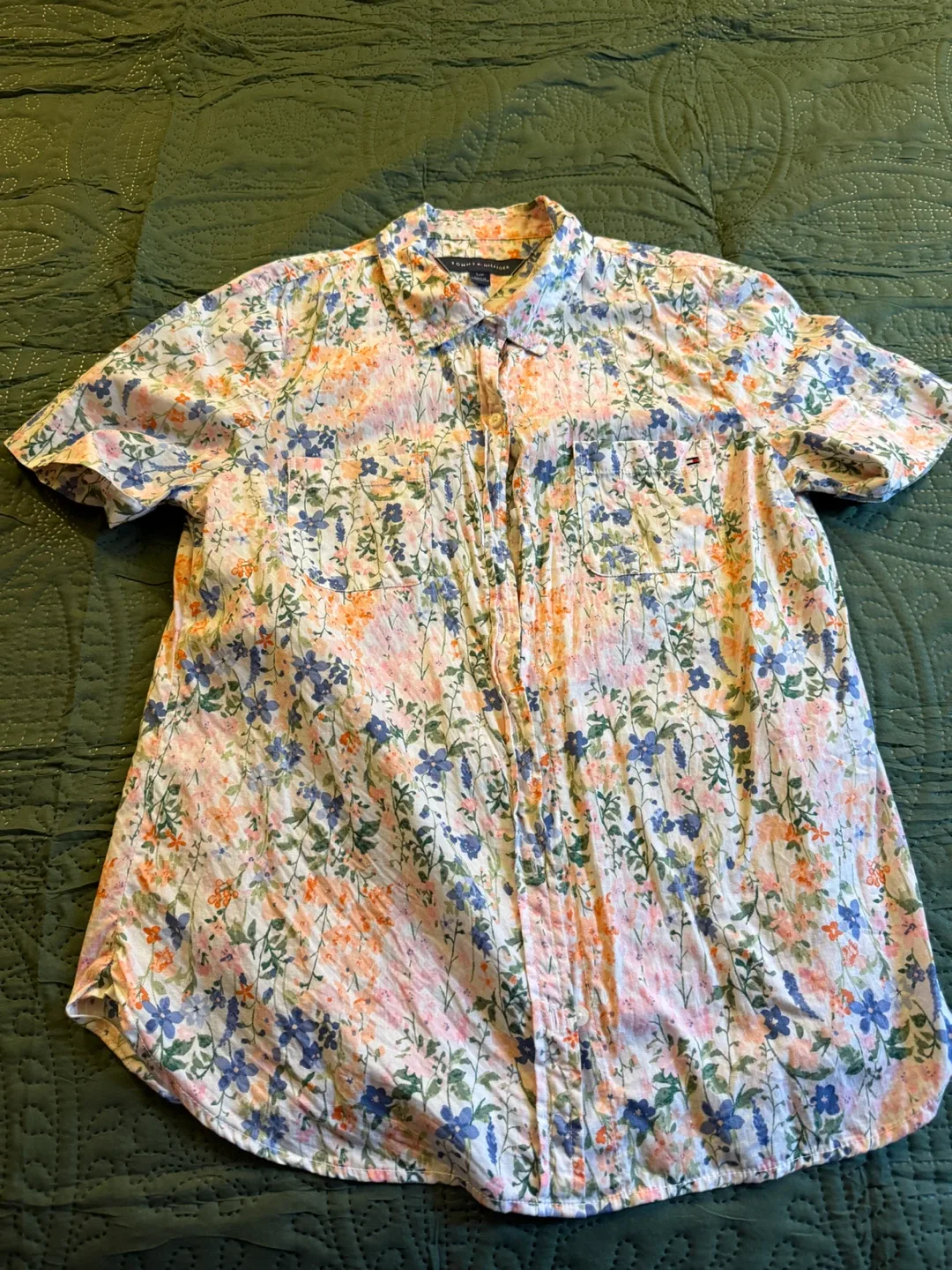 Tommy Hilfiger Floral Short Sleeve Button-Up Shirt