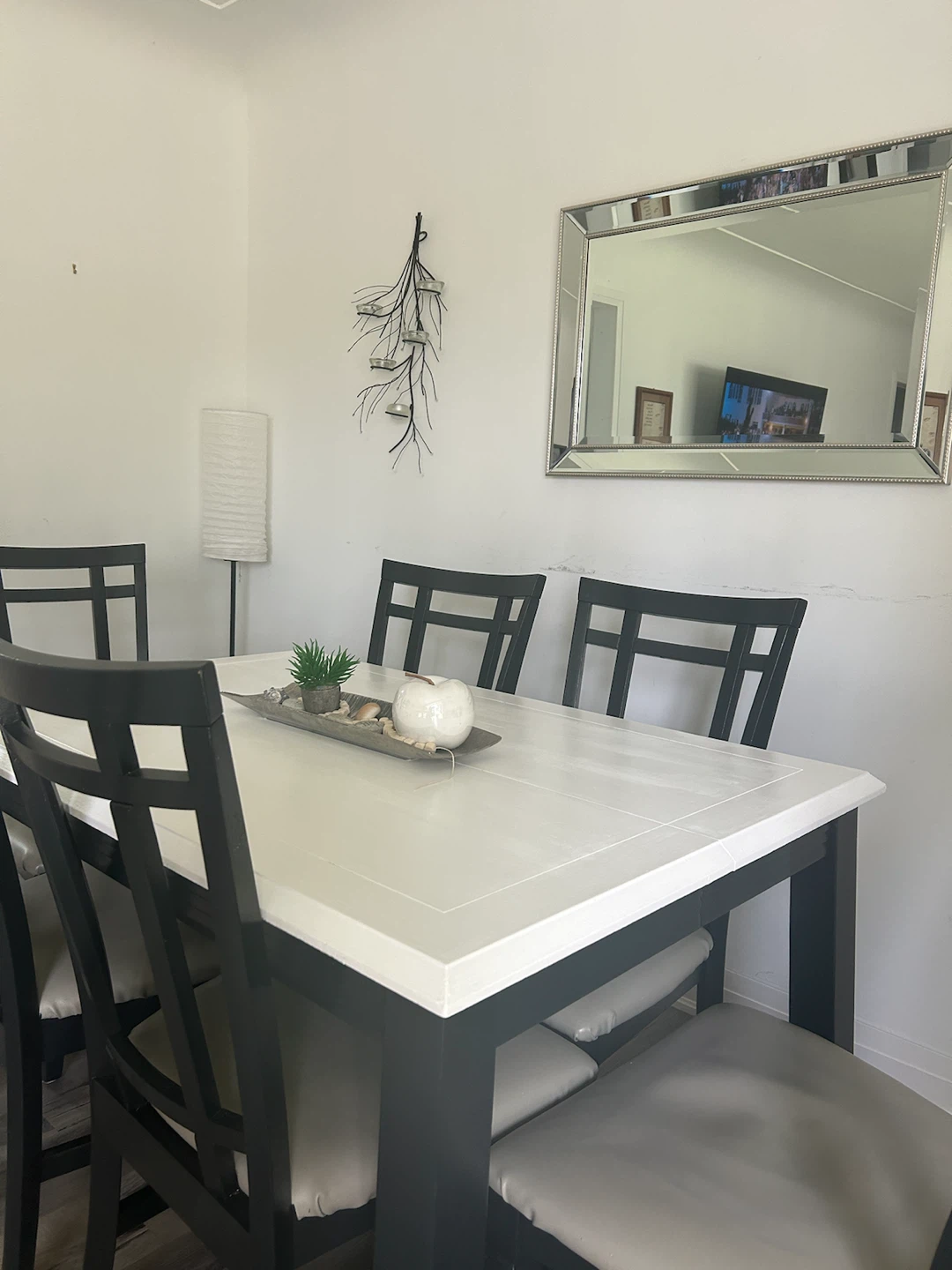 Solid Wood Expandable Dining Table with 6 Chairs