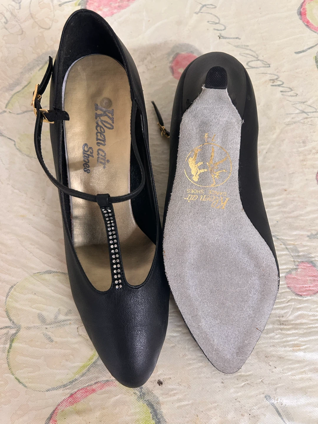 Kleen Air Shoes Black T-Strap Heels - photo 2