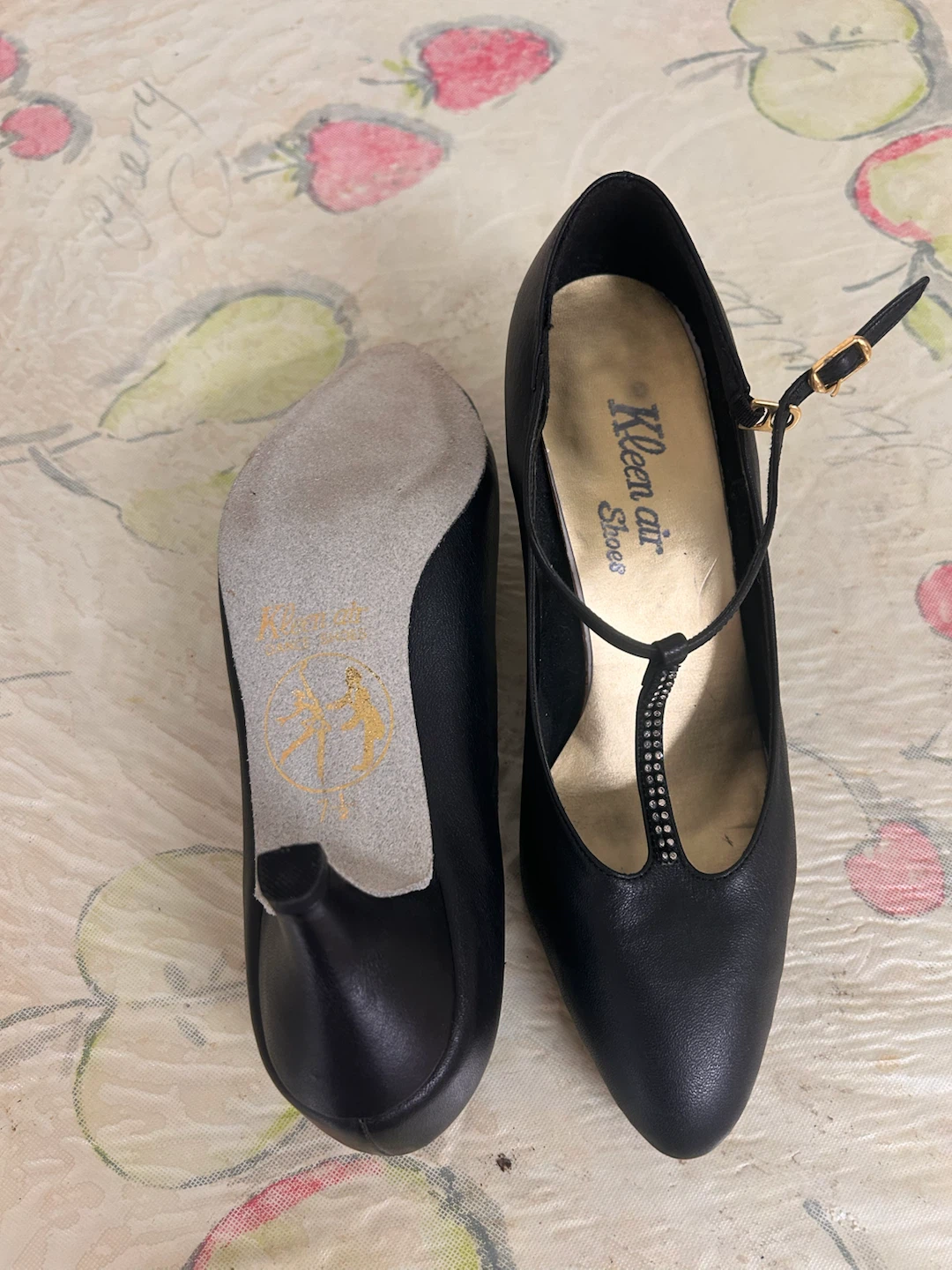 Kleen Air Shoes Black T-Strap Heels - photo 3