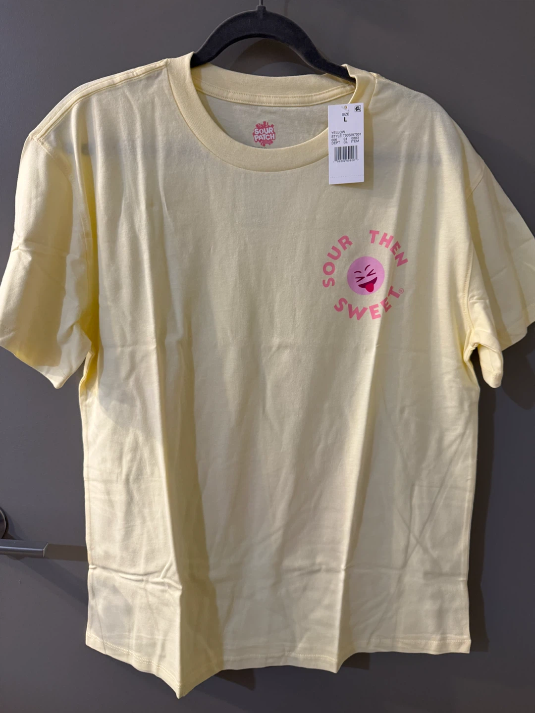 Sour Patch Kids "Fruit Riot!" Graphic T-Shirt - photo 2