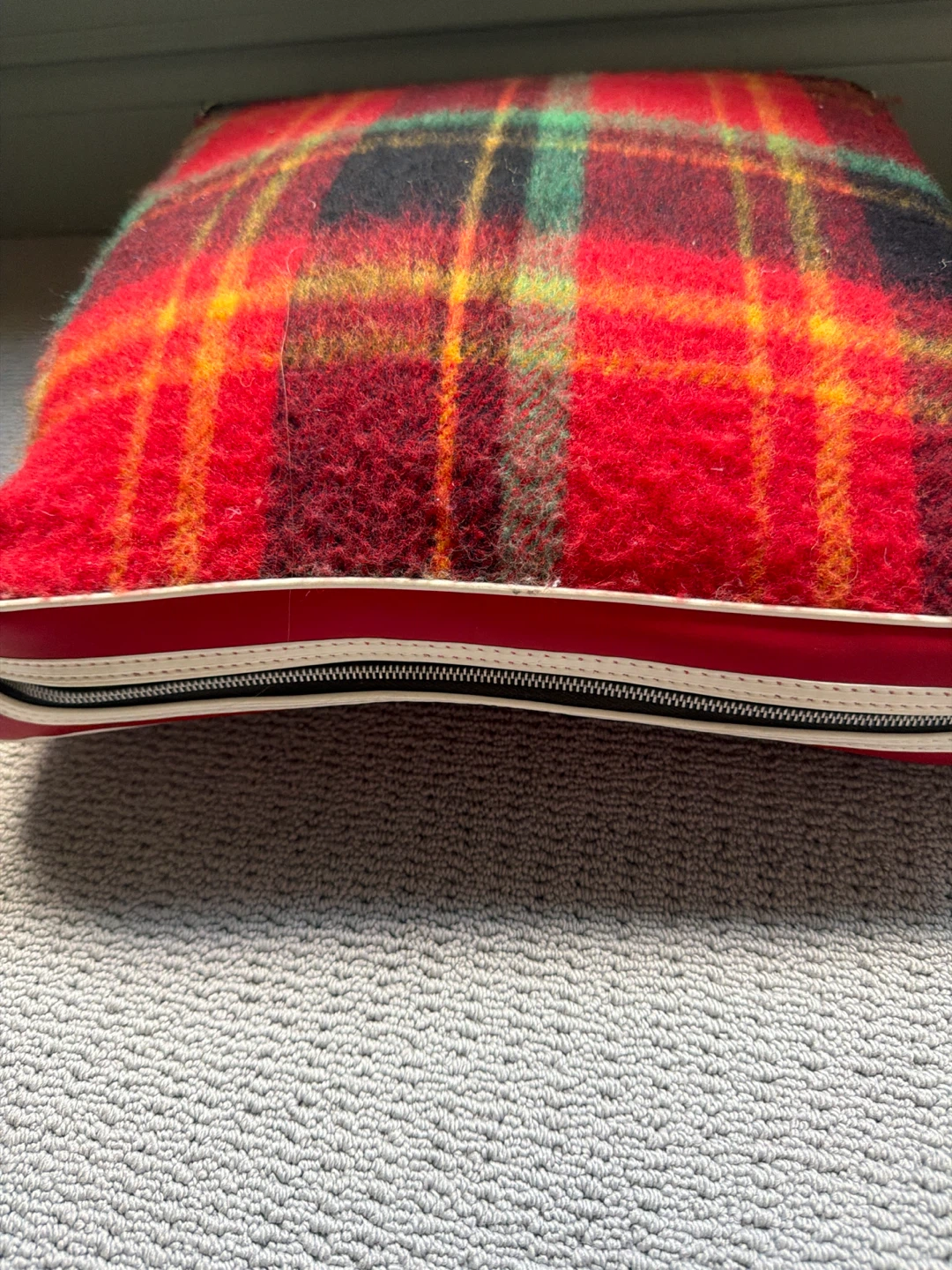 Beaver Brand Wool Plaid Blanket in case - photo 2