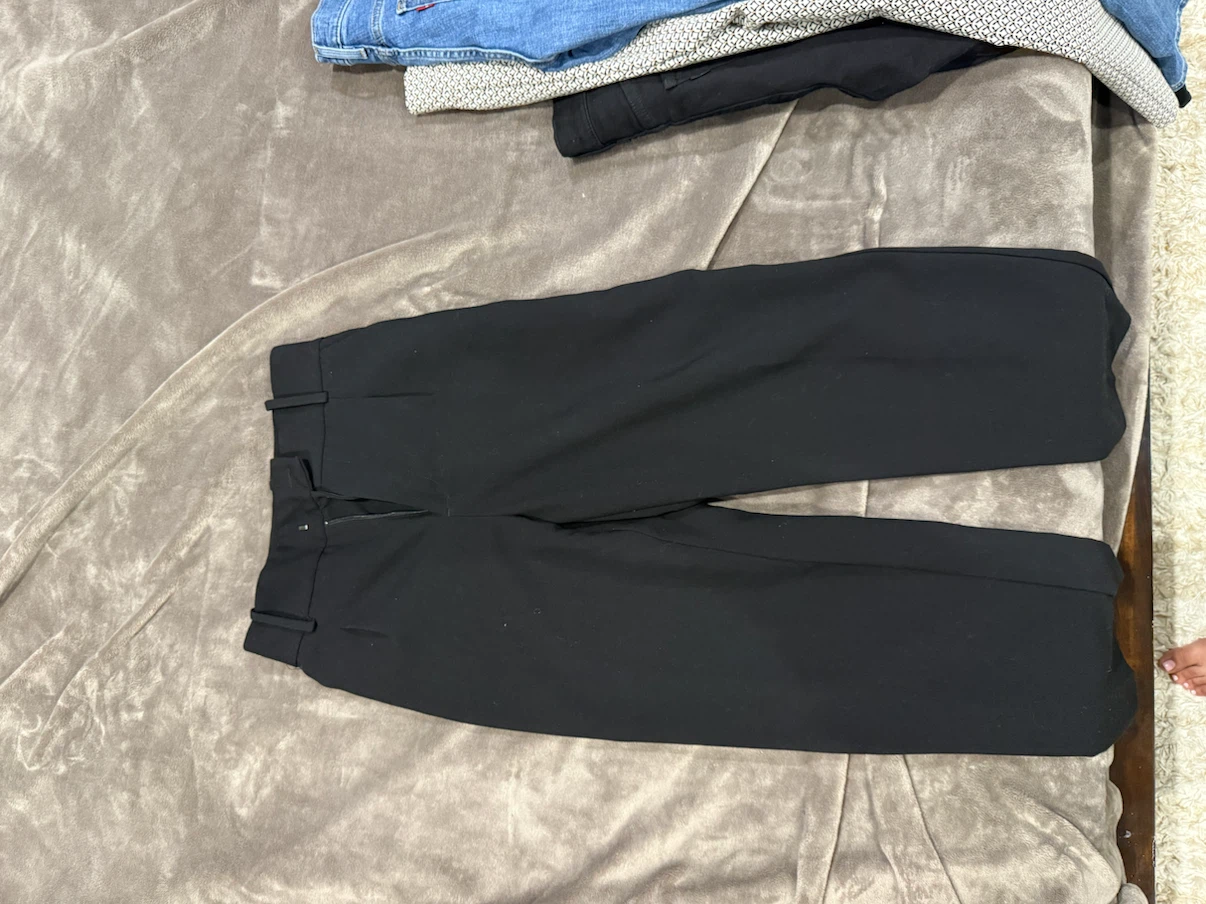 CLOSET CLEANING 5 bottoms for $50