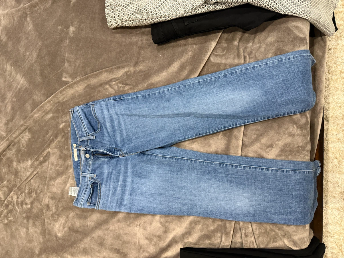 CLOSET CLEANING 5 bottoms for $50 - photo 3