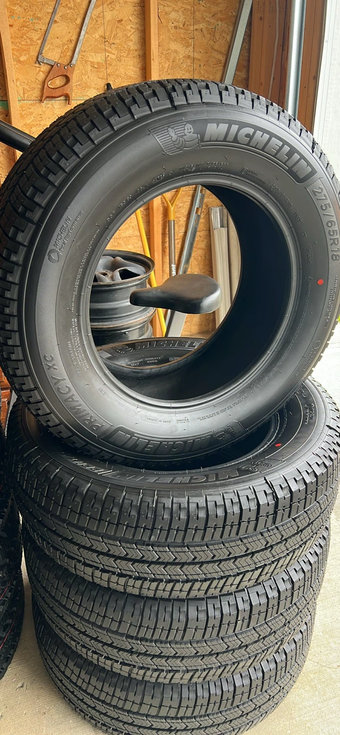 275/65/18 Michelin Primacy XC All Terrain Tires (Set of 4)