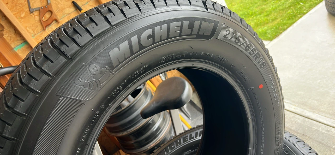 275/65/18 Michelin Primacy XC All Terrain Tires (Set of 4) - photo 2