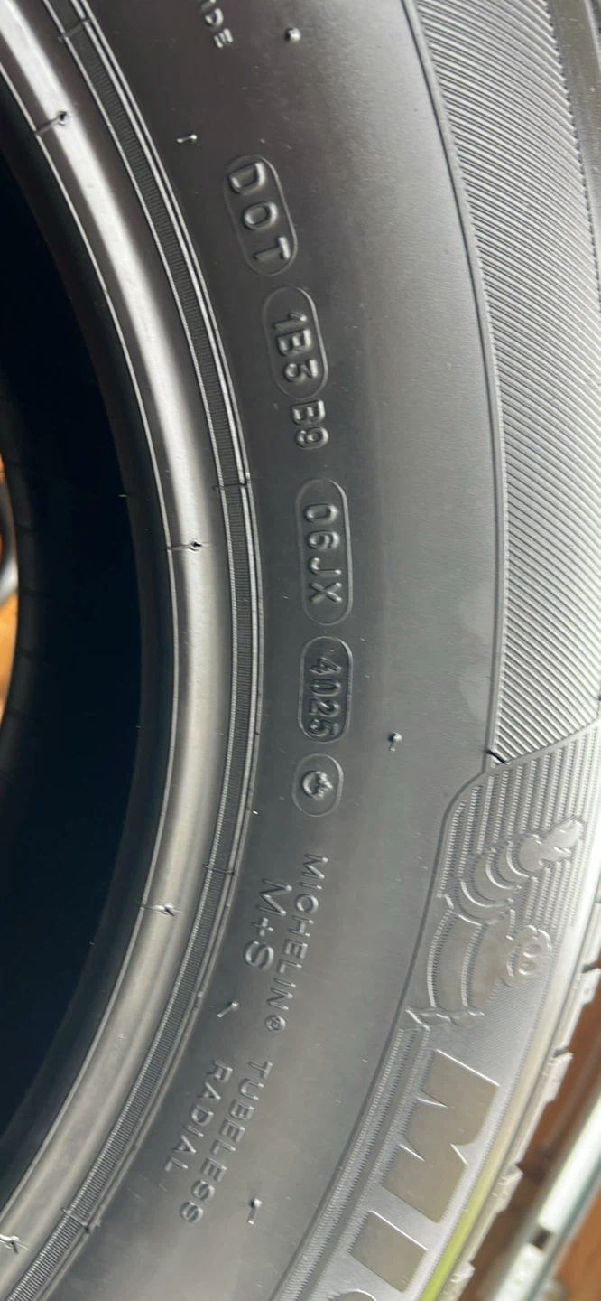 275/65/18 Michelin Primacy XC All Terrain Tires (Set of 4) - photo 5