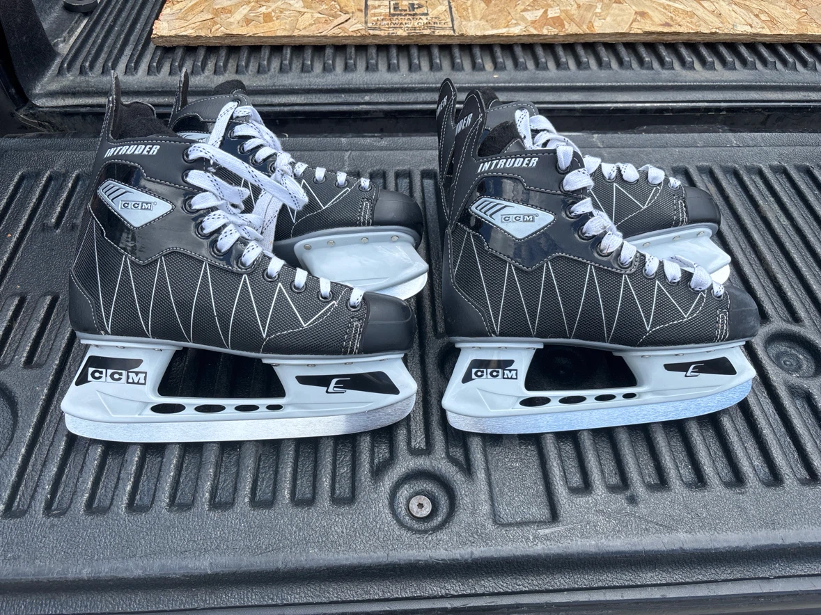 CCM Intruder Hockey Skates