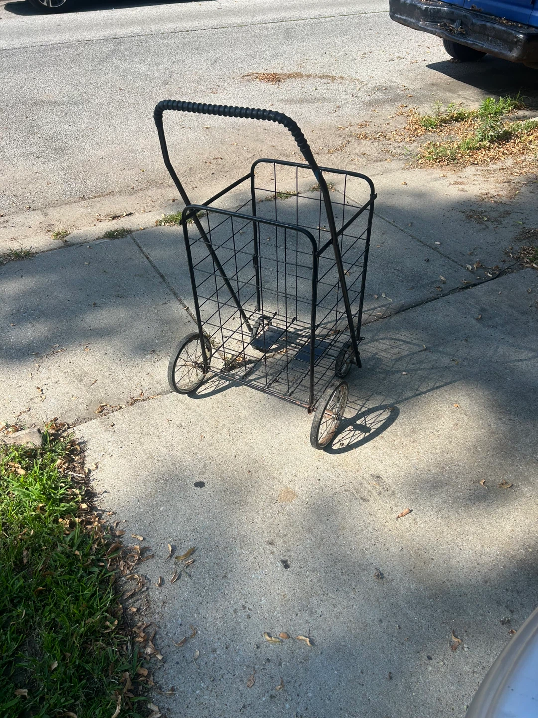 Black Metal Rolling Shopping Cart - photo 2
