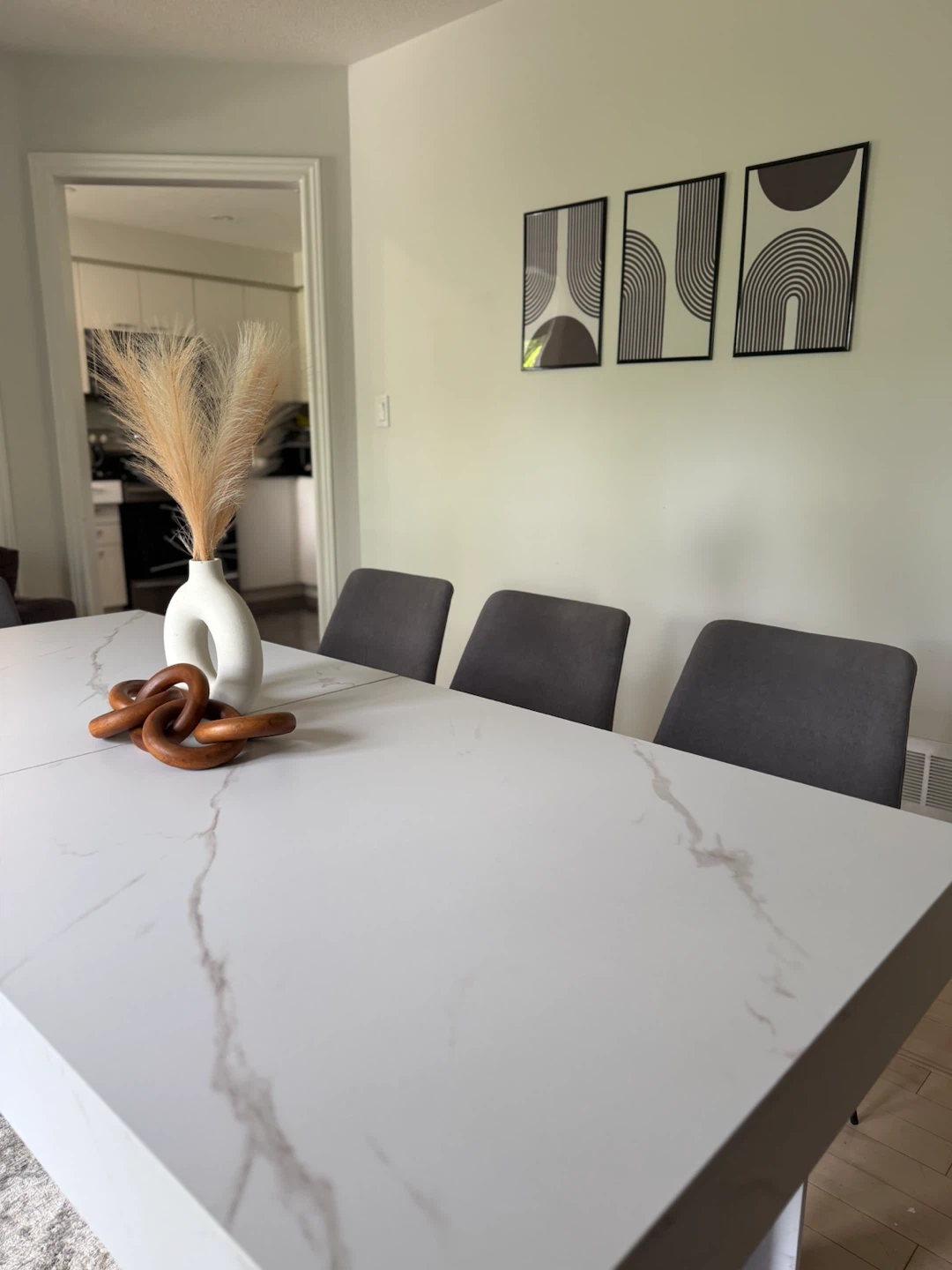 STHOUYN Extendable Dining Table – Brand New (Open Box) - photo 2