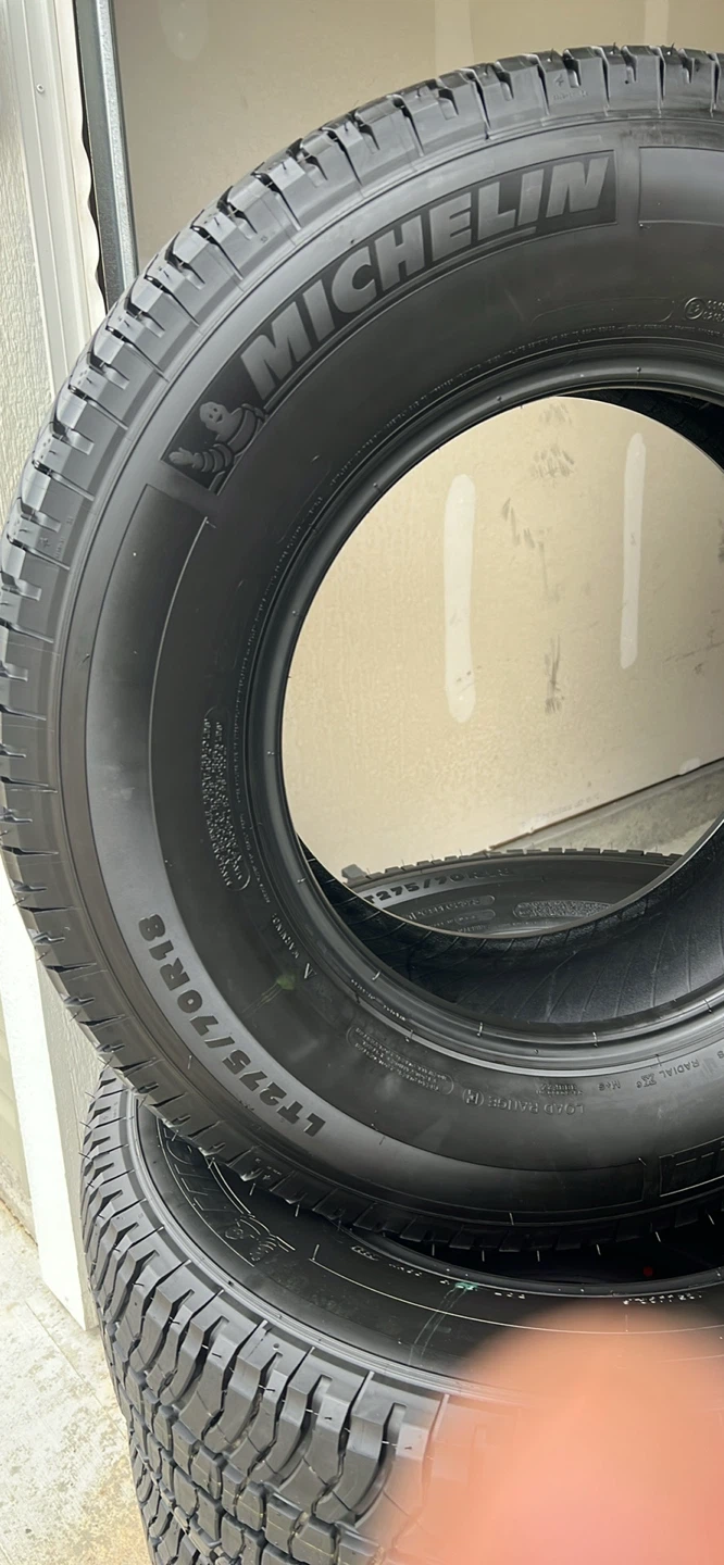 Michelin LTX A/T2 Tires - LT275/70R18 - photo 2