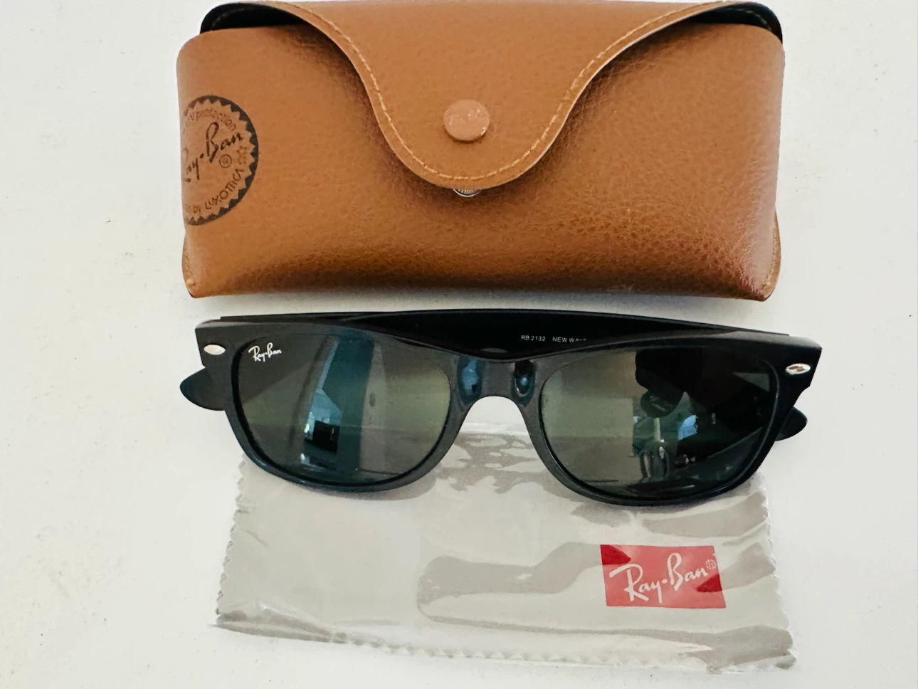 Ray-Ban Wayfarer RB 2132 Sunglasses