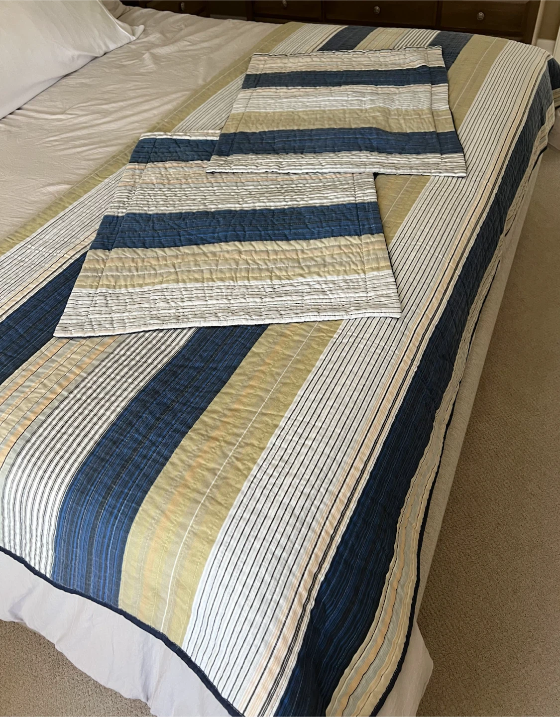 Quilter Collection Nautical/Striped Quilt Set