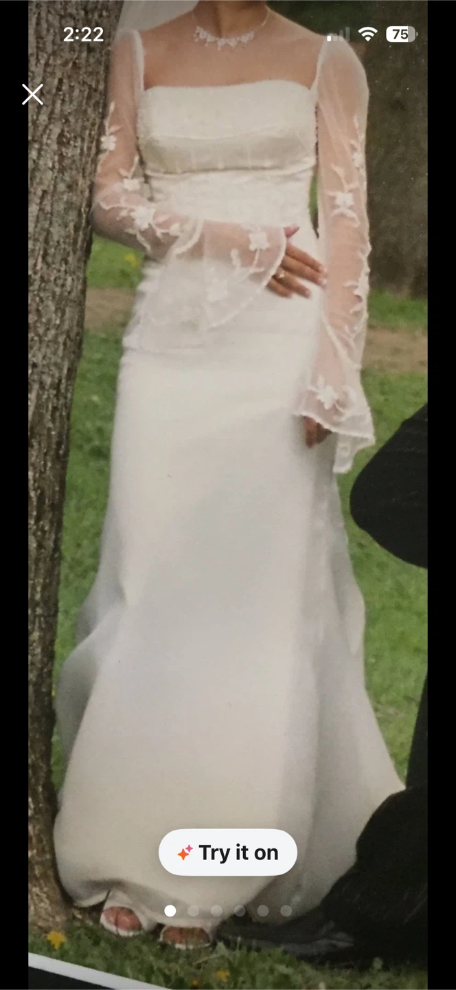 White Wedding Dress with Long Lace Sleeves - photo 5