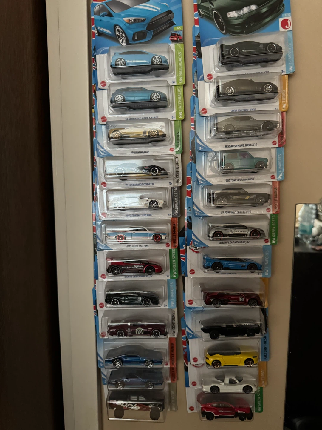 Hot wheels read description