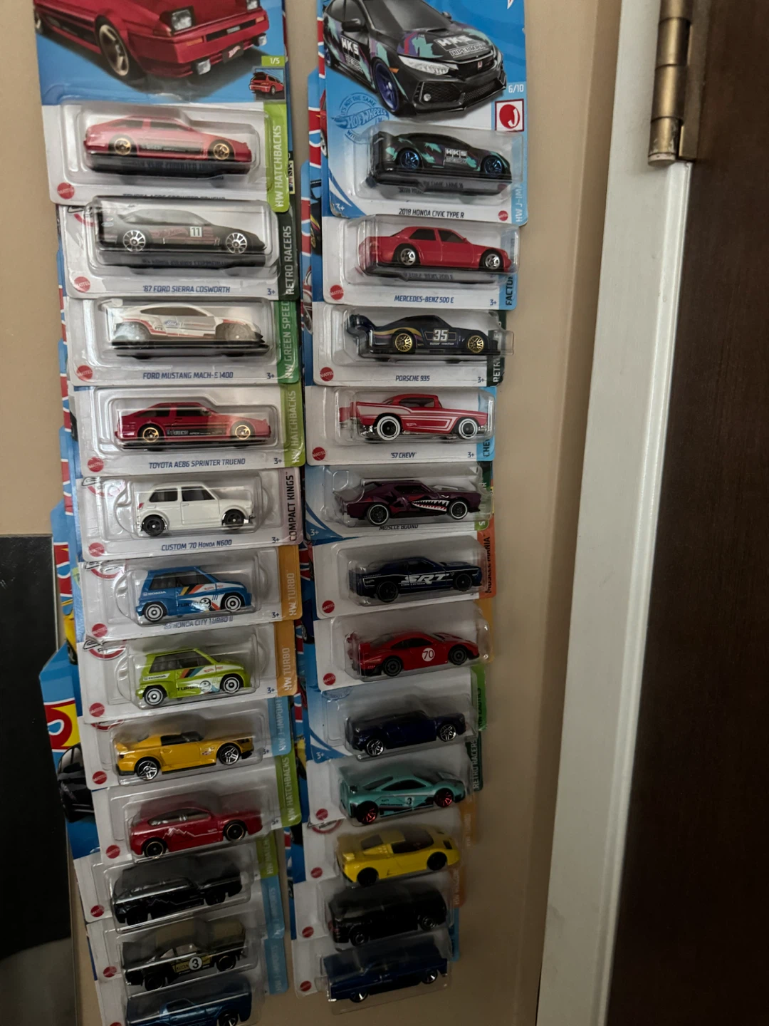 Hot wheels read description - photo 2