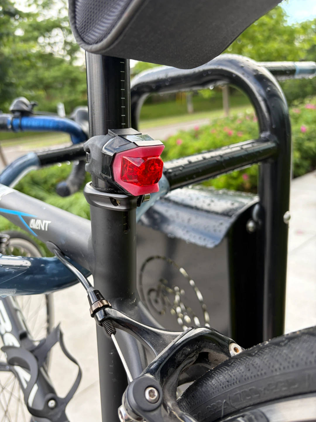 Orbea Avant Road Bike with Ibera Bottle Cage & MEC Saddle Bag - photo 5