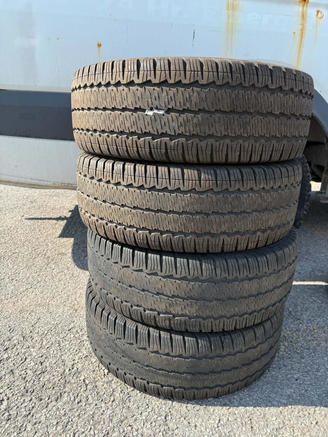 Continental Tire 235/65R16C