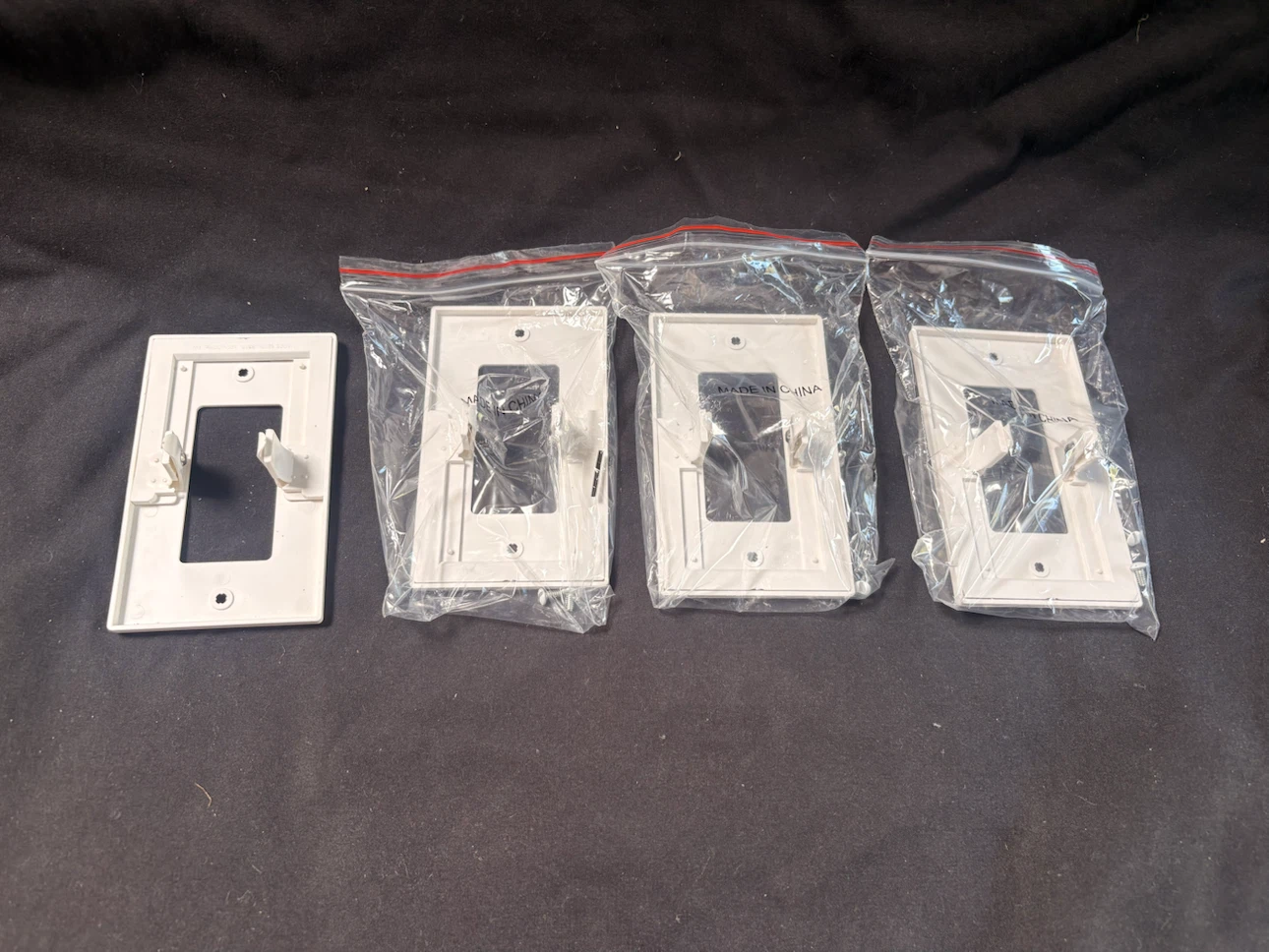White Single Gang Outlet Cover Plates (4 Pack) - photo 2