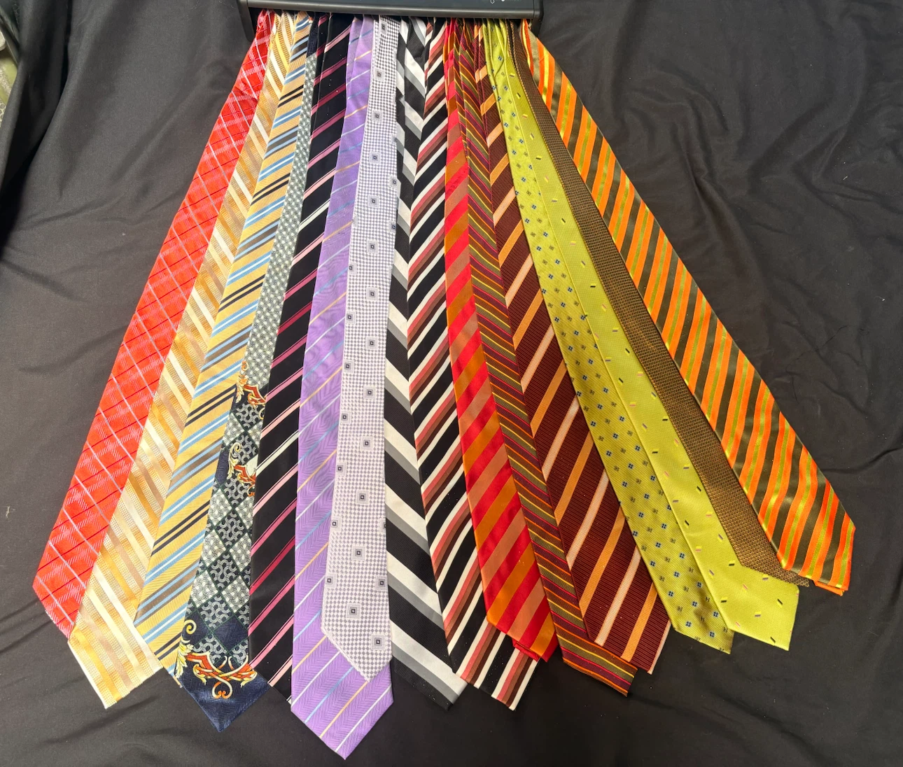 Tie Organizer Hanger with 16 ties - photo 2