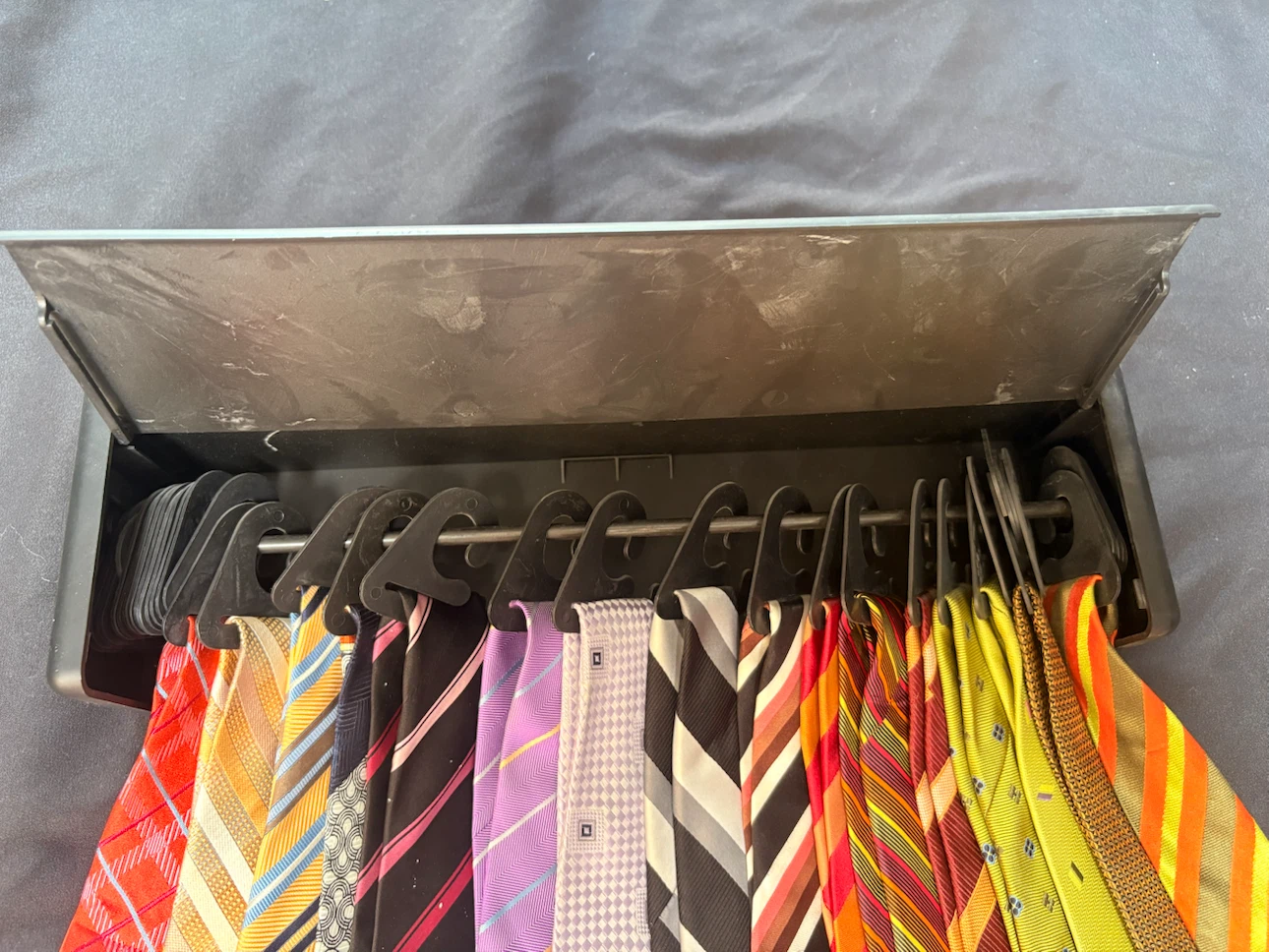 Tie Organizer Hanger with 16 ties - photo 4