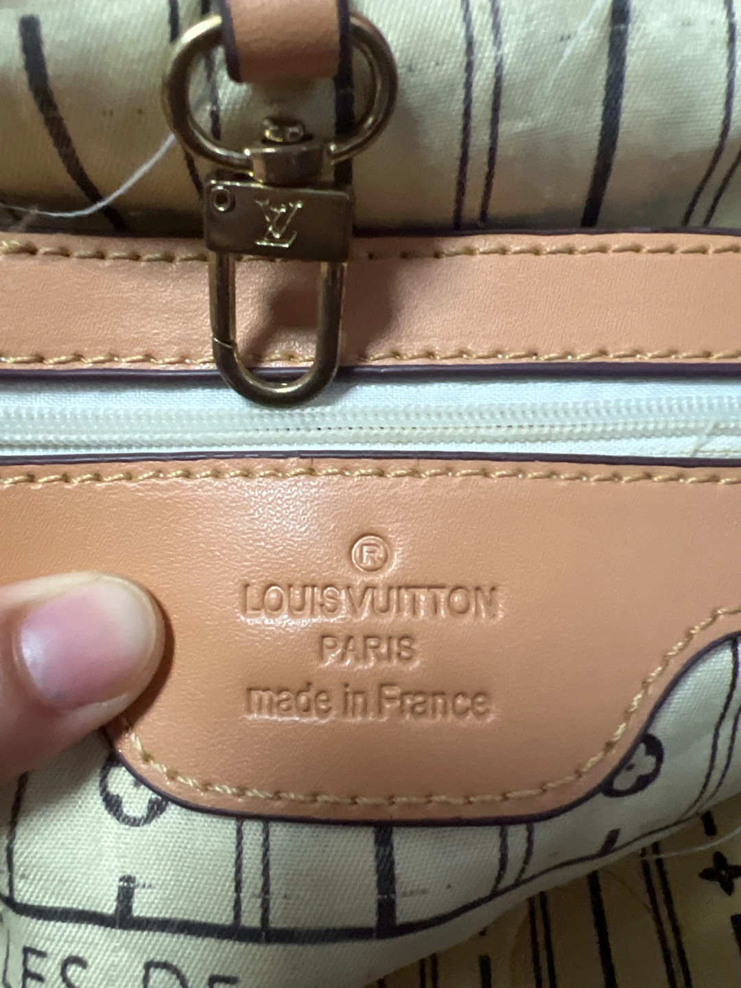 Louis Vuitton Damier Azur Neverfull GM Tote Bag - photo 4