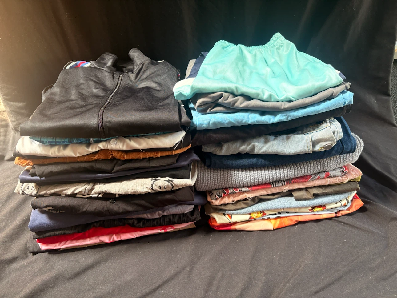 Bundle of Men's Clothing 37 pieces