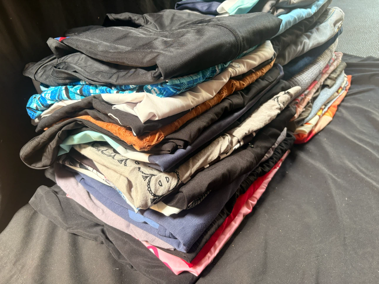 Bundle of Men's Clothing 37 pieces - photo 3