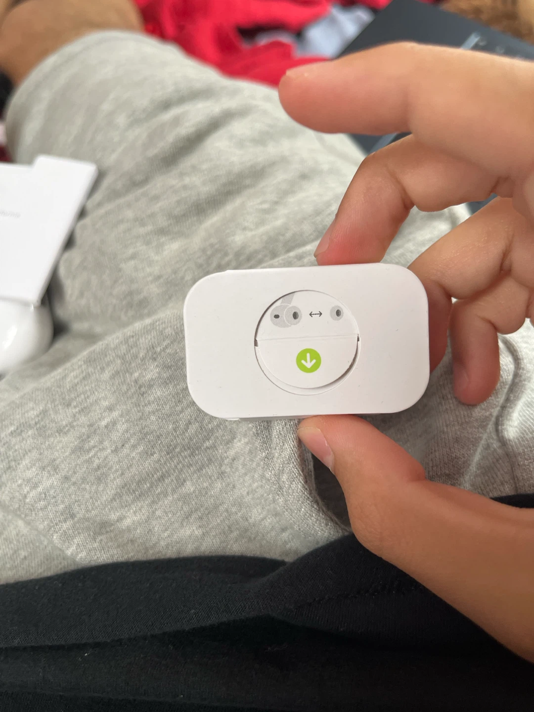 Apple AirPods Pro PRICE NEGOTIABLE - photo 4