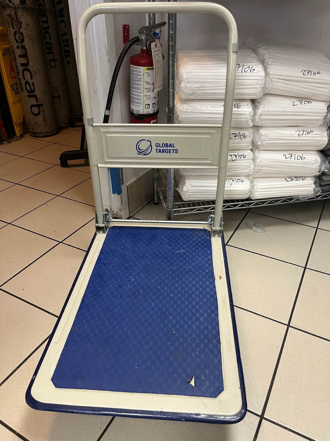 Global Targets Folding Hand Truck Dolly - photo 2
