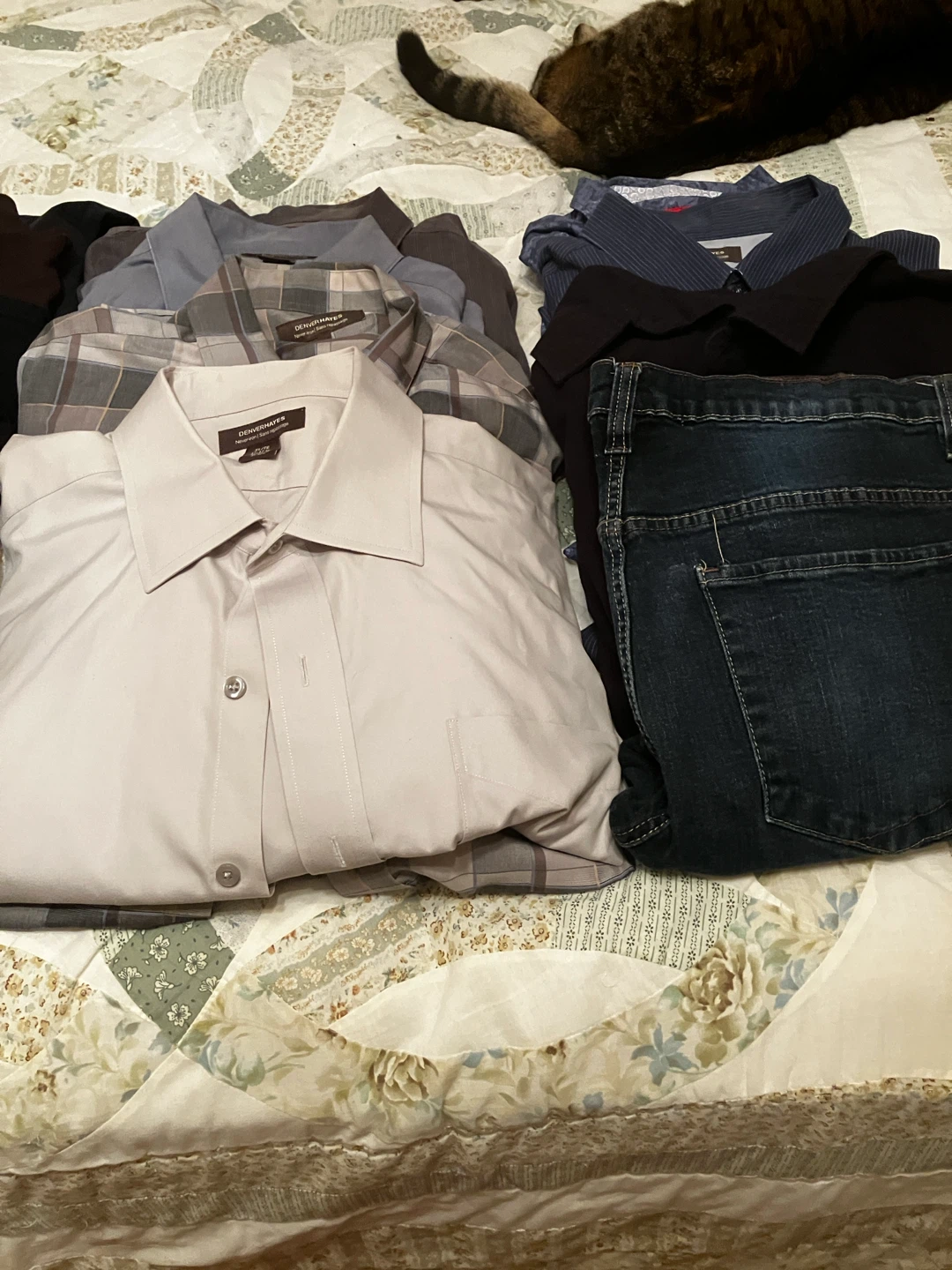4 Large Bags of Men’s Clothing - L/XL - photo 2
