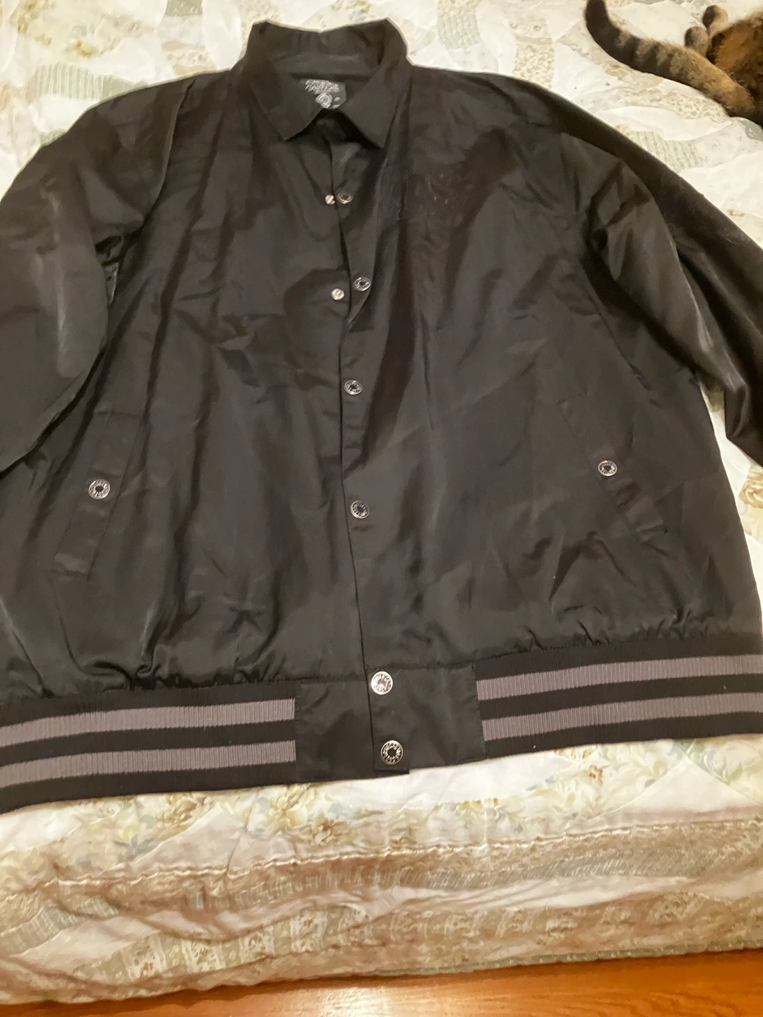 4 Large Bags of Men’s Clothing - L/XL - photo 3