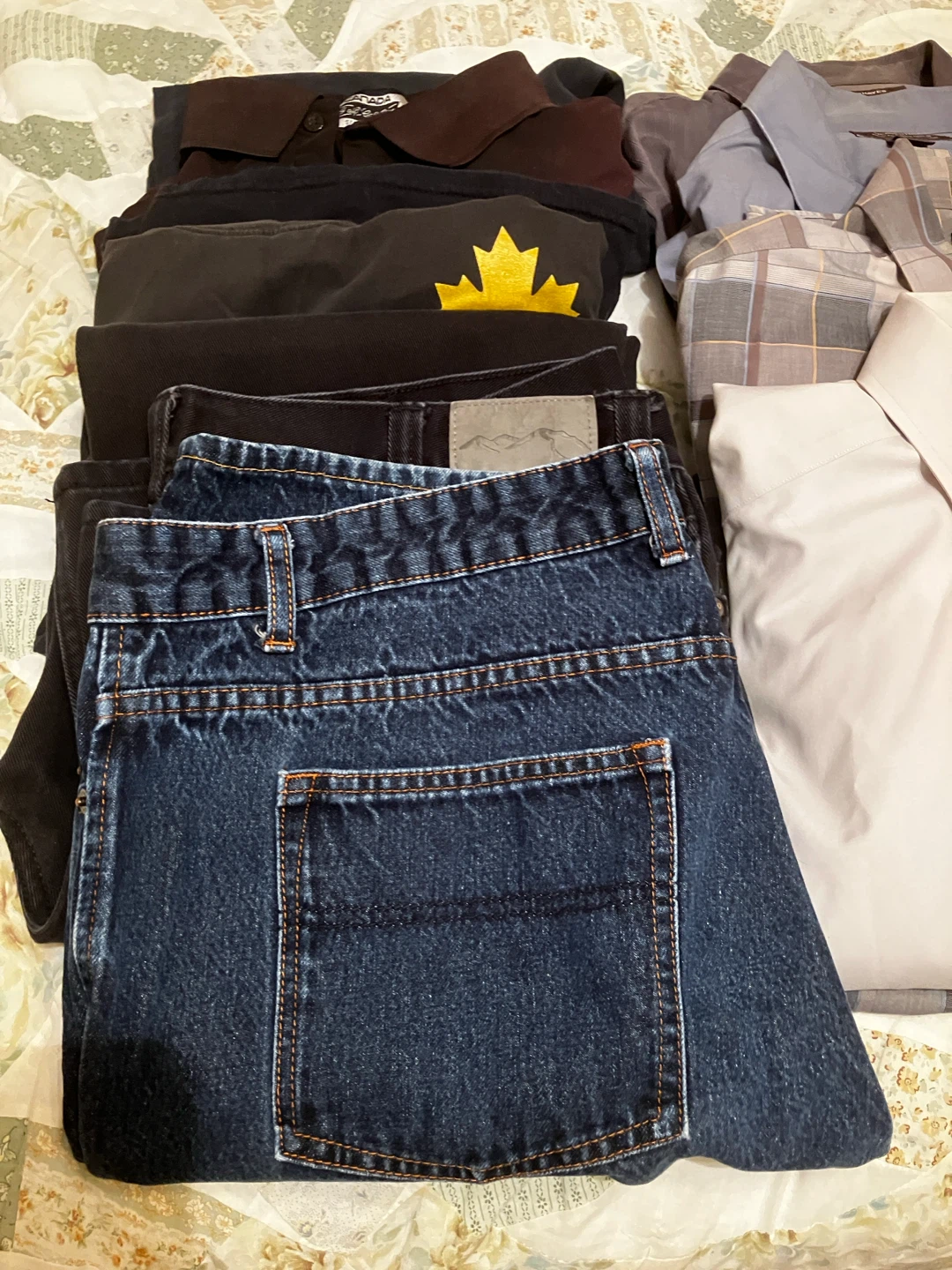 4 Large Bags of Men’s Clothing - L/XL - photo 5