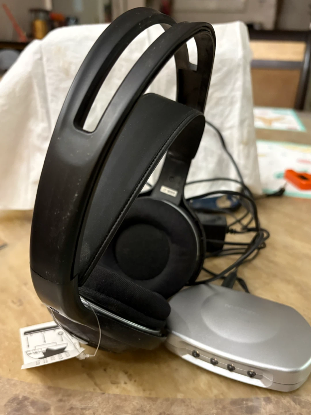 Unisar TV Listner Wireless Headphones - photo 2