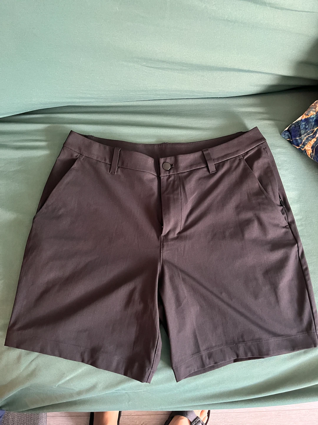 Lululemon Men’s Shorts - black