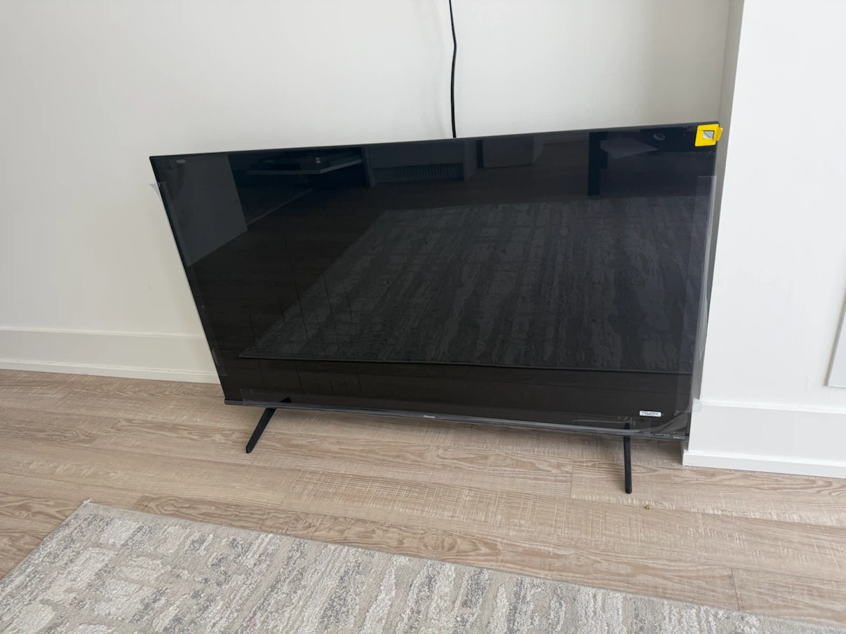 Hisense 50" UHD 4K A6 Series Smart TV - photo 2