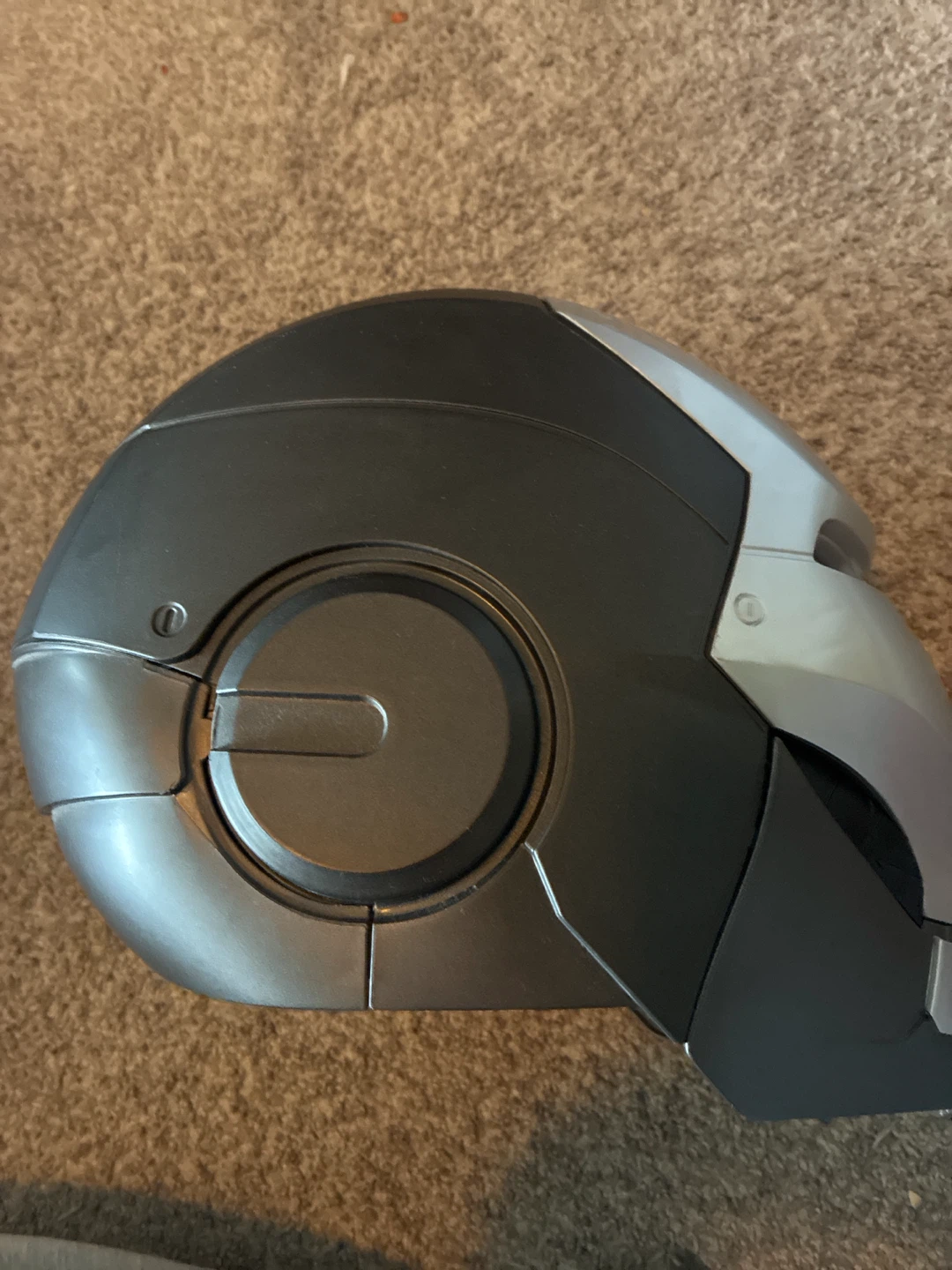 War Machine Helmet Prop - photo 2